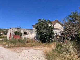 Colonica in Via Feudo in zona Casa Filette a Capaccio