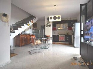 DUPLEX ANNO 2008.MQ 110+CANTINA +BOX -220.000