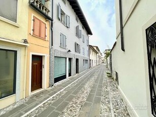 Duplex tricamere in centro paese