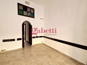 Immobile commerciale in Affitto a Pisa, 1'000€, 55 m²
