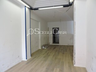 Immobile commerciale in Vendita a Palermo, zona Noce, 63'000€, 40 m²