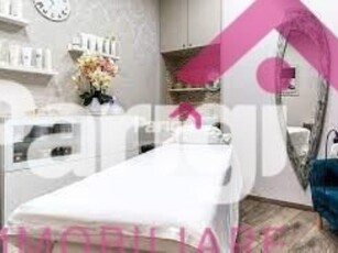 Immobile commerciale in Vendita a Prato, 35'000€, 80 m²