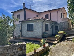 In Vendita: Appartamento di Charme con Vista Mare e Giardino a Campo nell'Elba, Toscana