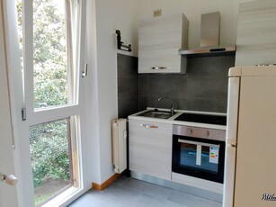 Monolocale in Affitto a Milano, zona Porta Romana, 1'250€, 40 m², arredato