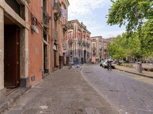Monolocale in Vendita a Catania, zona Centro Storico, 83'000€, 58 m²