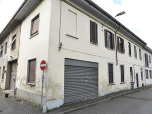 Negozio / Locale in vendita a Cabiate - Zona: Centro - Vicinanze stazione