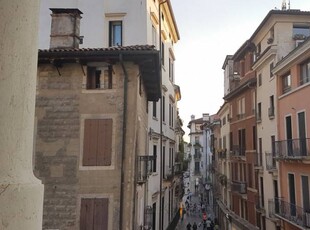 Palazzo - Stabile in Vendita a Vicenza Centro Storico