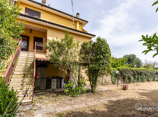 Porzione Quadrifamiliare in Ardea- Cecchina