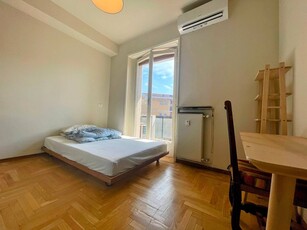 Quadrilocale in Affitto a Milano, zona De Angeli, 1'600€, 120 m², arredato