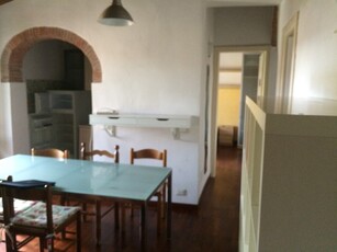 Quadrilocale in Affitto a Pisa, zona San Martino, 850€, 75 m², arredato