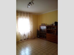 Quadrilocale in Affitto a Prato, zona Chiesanuova, 800€, 100 m², arredato