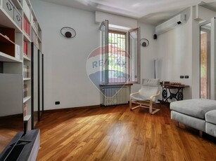Quadrilocale in Vendita a Milano, zona S. Siro, 680'000€, 155 m²