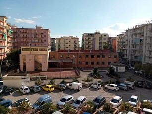 Quadrilocale in Via Francesco Gaeta 7 in zona Italia , Paradiso di Pastena , Santa Margherita a Salerno