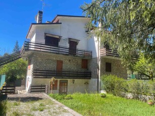 Quadrilocale in zona Altipiani di Arcinazzo a Arcinazzo Romano