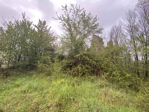 Rustico casale da ristrutturare a Gubbio