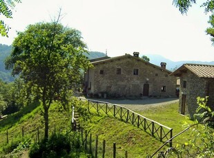 Tenuta Rustica in Vendita a Barberino di Mugello