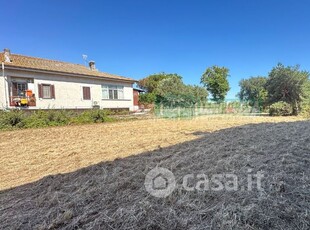 Terreno edificabile in Vendita in Via Braccianese Claudia a Roma