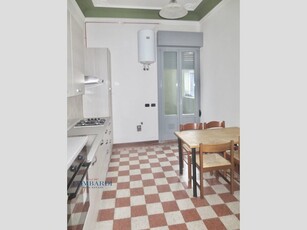 Trilocale in Affitto a Milano, zona Loreto, 1'600€, 90 m², arredato