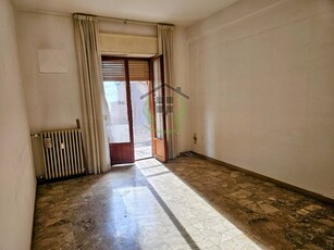 Trilocale in Vendita a Ascoli Piceno, zona Porta Maggiore, 95'000€, 100 m²