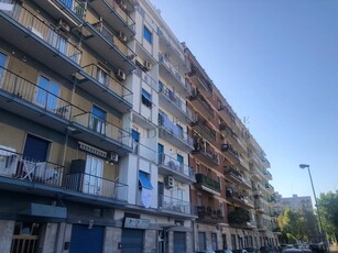 Trilocale in Vendita a Bari, 150'000€, 112 m²