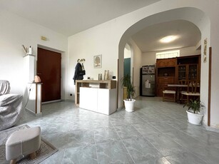 Trilocale in Vendita a Catanzaro, zona Siano, 95'000€, 129 m²