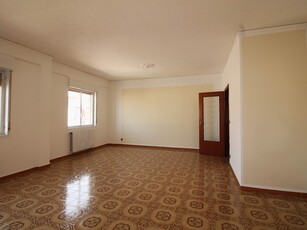 Trilocale in Vendita a Palermo, 150'000€, 130 m²