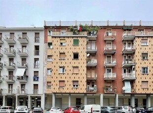 Trilocale in Via Derna 23 a Milano