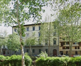 Trilocale in Viale Giovanni Milton in zona Libertà, Savonarola a Firenze