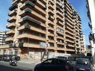 Trilocale in zona Notarbartolo a Palermo