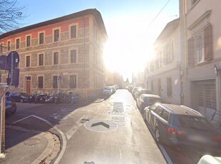 Trilocale ristrutturato in zona Campo di Marte, le Cure, Coverciano a Firenze