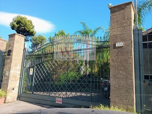 Vendita Casa Indipendente in Napoli