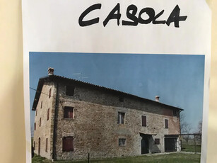 VIANO CASOLA DI QUERCIOLA CASA COLONICA BUONO STATO MQ 300.