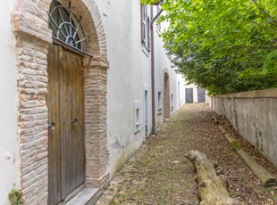 Villa 14 locali di 604 m² in Camerino