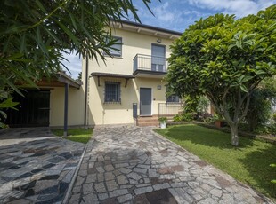 Villa a schiera 7 locali di 145 m² in Goito