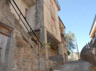 Villa a schiera in Via Dante Alighieri 4 a Petrizzi