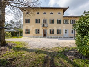 Villa bifamiliare in Via Villa Scura, 54, Porcia (PN)