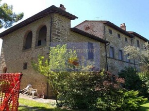 Villa in Vendita a Arezzo, 421'707€, 466 m²