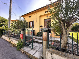 villa in vendita a Castiglione del Lago