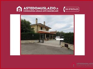 Villa in Vendita a Formia