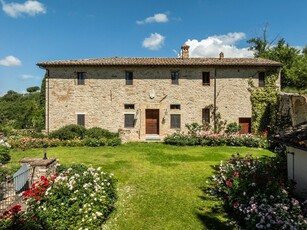 Villa in Vendita a Perugia, 2'950'000€, 1000 m²