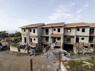 Villa in Via Soldato Mannino in zona Trappeto a San Giovanni la Punta