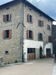 trifamiliare in vendita a San Romano in Garfagnana