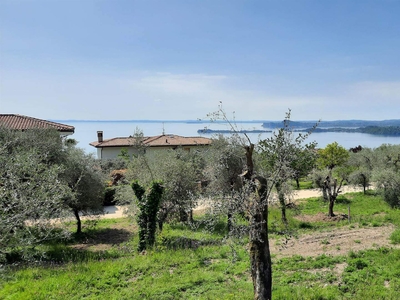 Villa in vendita a Toscolano Maderno Brescia Maclino