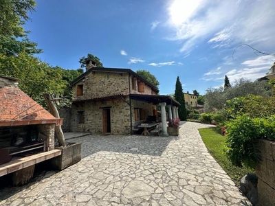 villa indipendente in vendita a Lerici