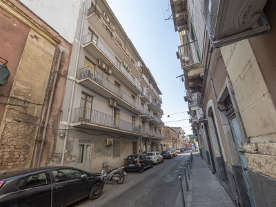 Appartamento in vendita a Catania Via Plebiscito