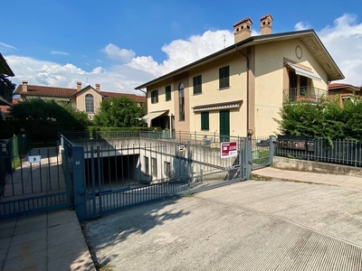 Appartamento in vendita a Mapello Bergamo Valtrighe