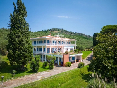 Villa in vendita Massarosa, Italia