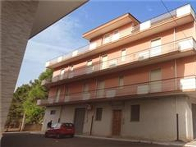 Stabile/Palazzo residenziale ottimo/ristrutturato SAN NICANDRO GARGANICO