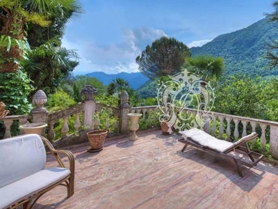 Esclusiva villa di 700 mq in vendita Argegno, Italia
