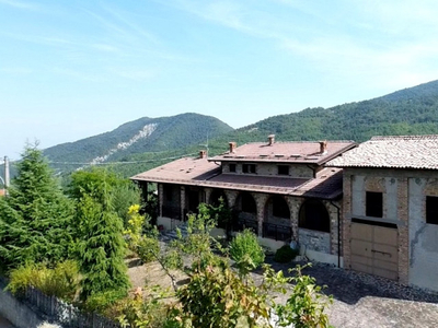 villa in vendita a Vernasca